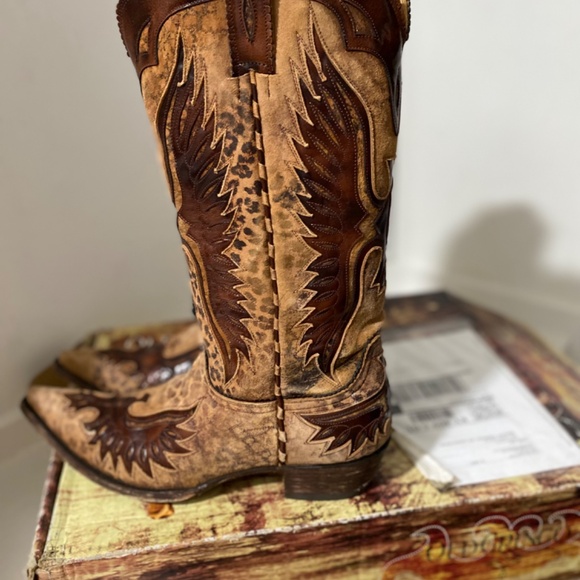 Women’s size 10 Old Gringo boots. - Picture 2 of 9